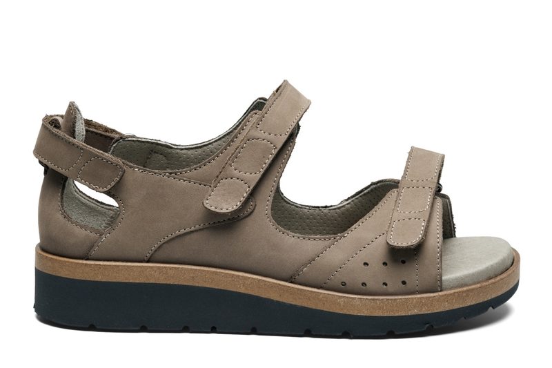 Køb NEW FEET SANDFARVET SANDAL Her - Sandaler til