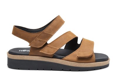 salg af NEW FEET BRUN SANDAL MED HÆLKAPPE