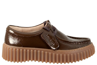salg af CLARKS TORHILL BEE DARK BROWN PATENT SHOE