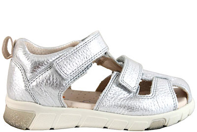 salg af ECCO MINI STRIDE SANDAL I METALLIC SØLVFARVET GLAT SKIND