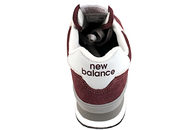 NEW BALANCE SNEAKERS MED GRÅ SNØREBÅND