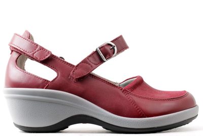 salg af NEW FEET SKO MED REM PÅ HÆL