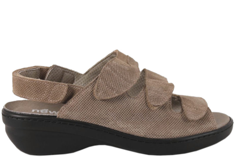 nødvendig spade vold Køb NEW FEET BEIGE SANDAL I HULLET RUSKIND Her - Salg af Sandaler til  kvinder