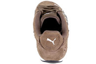 PUMA SNEAKERS MED BRUNE SNØREBÅND