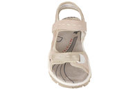 RIEKER TRAVESANDAL I LYSERØDT PU