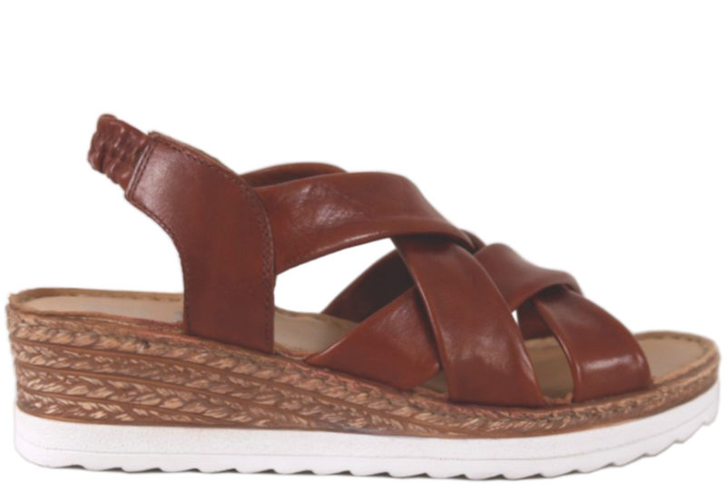 Køb SOFTWALK COGNAC SANDAL GLAT SKIND Her - af Lette sandaler