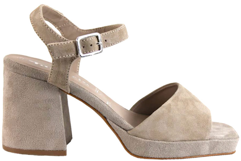 Køb LET BEIGE SANDAL PÅ RUSIKND - Salg af Lette sandaler