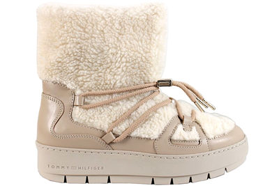 salg af TOMMY HILFIGER TEDDY SNOWBOOT VINTERSTØVLE I BEIGE GLAT SKIND